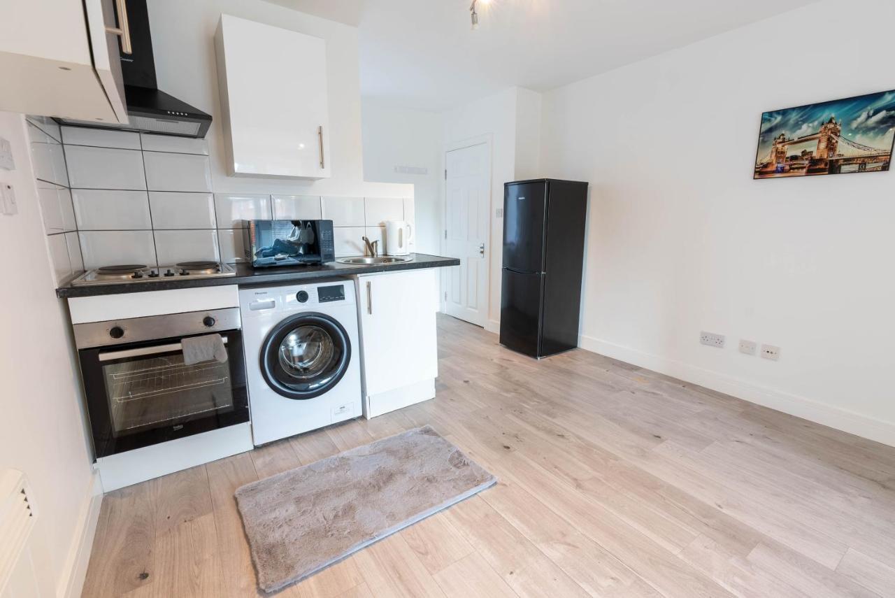 Flat 03 Studio Flat Near Aylesbury Station Free Parking Kültér fotó